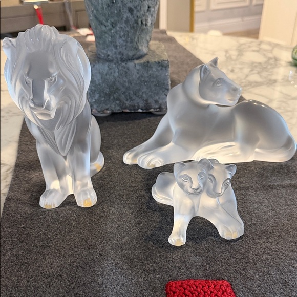 Lalique Other - Lalique Frosted Crystal Lion Family Figurines